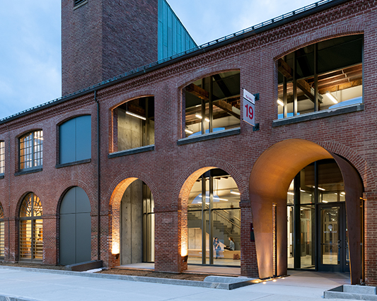 Ann Beha Architects | www.annbeha.com | Springfield Technical Community College, Ira H. Rubenzahl Student Learning Commons | Springfield, MA | Credit:  Jonathan Hillyer