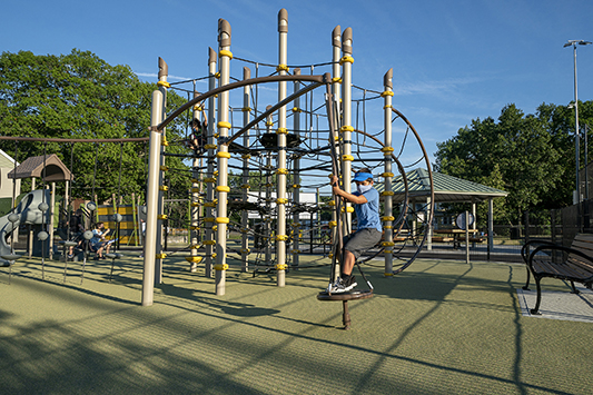 Beals and Thomas, Inc. | www.bealsandthomas.com | Cornelia Warren Park | Waltham, MA | Credit: Dan Graovac