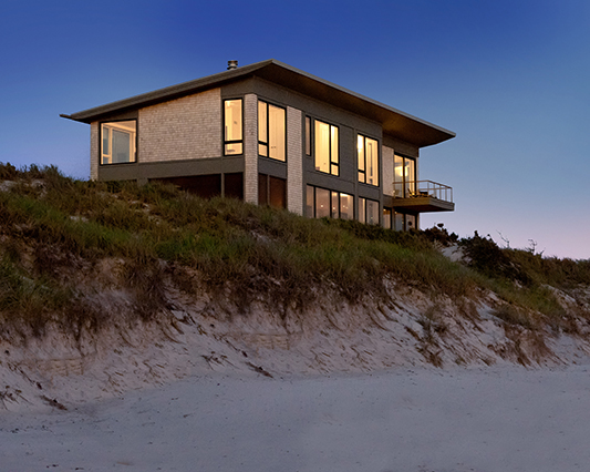 Jill Neubauer Architects | www.jnarchitects.com | Chapoquoit Beach Residence | Falmouth, MA | Credit:  Meredith Hunnibell
